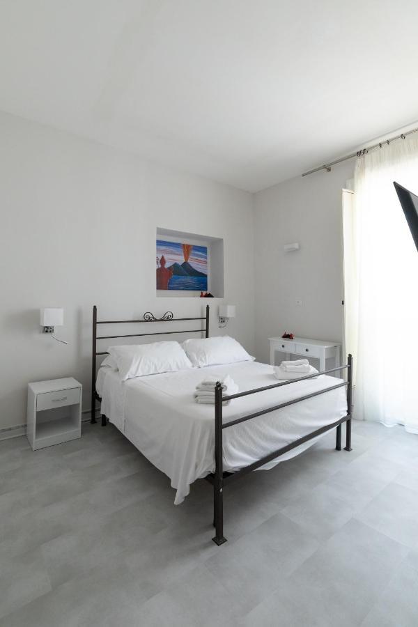 نابولي Effe Suites المظهر الخارجي الصورة