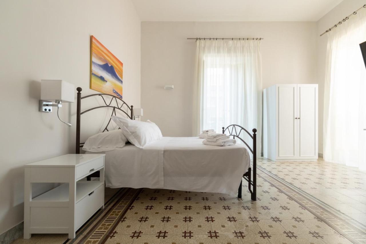 نابولي Effe Suites المظهر الخارجي الصورة