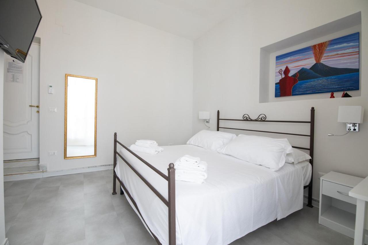 نابولي Effe Suites المظهر الخارجي الصورة