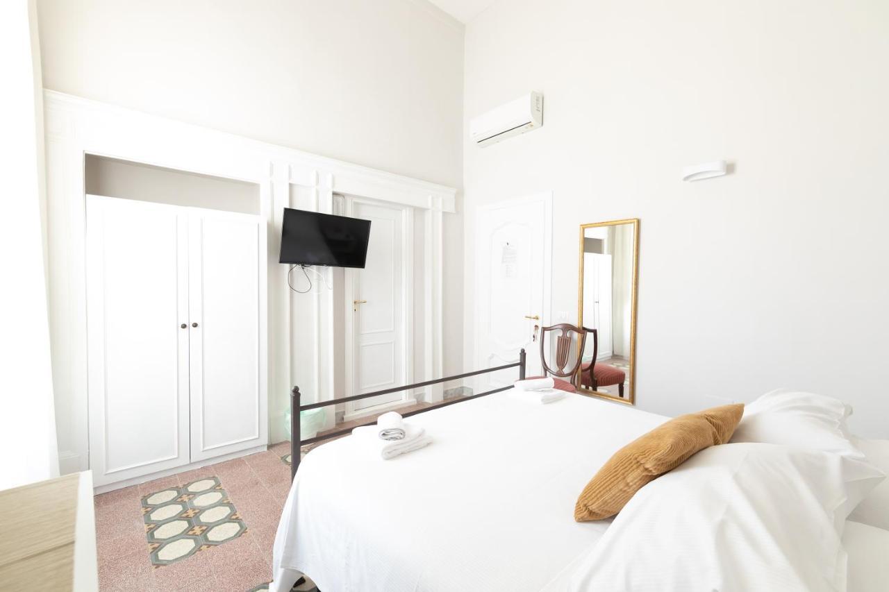نابولي Effe Suites المظهر الخارجي الصورة