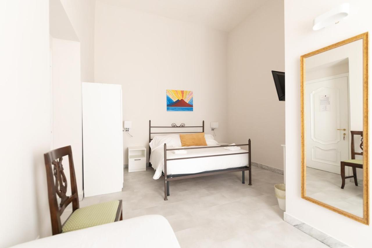 نابولي Effe Suites المظهر الخارجي الصورة