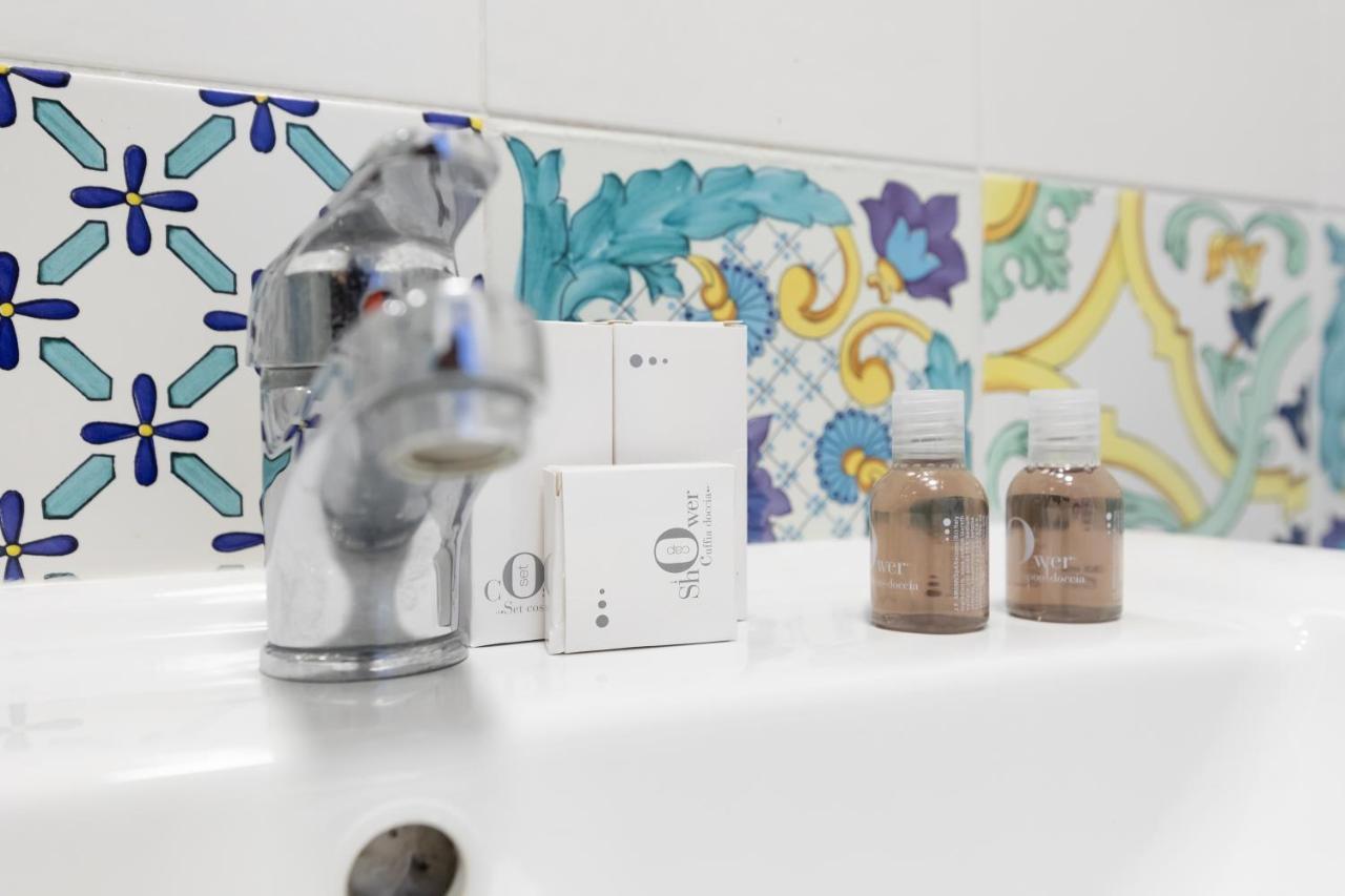 نابولي Effe Suites المظهر الخارجي الصورة