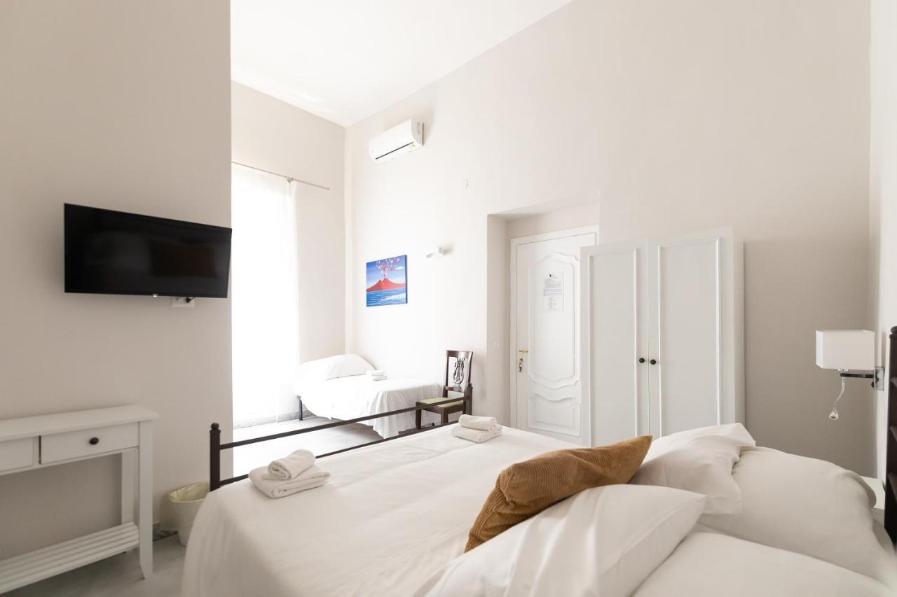 نابولي Effe Suites المظهر الخارجي الصورة